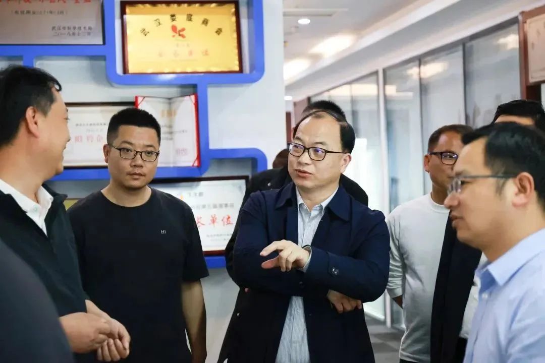 江夏区工商联莅临2024新澳门原料网大全指导调研 江夏区工商联莅临2024新澳门原料网大全指导调研